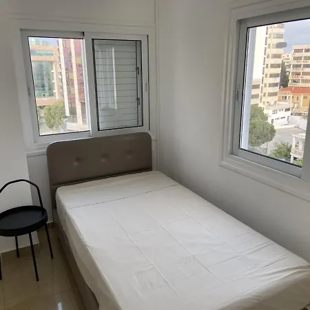 شقة 2 Bedroom In Center! 9 نيقوسيا