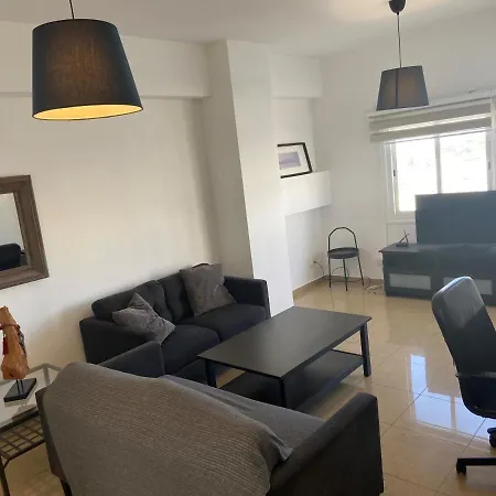 2 Bedroom In Center! 9 Daire
